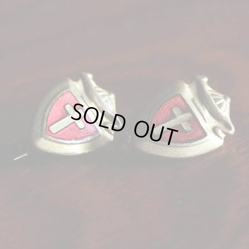 画像7: USAヴィンテージクリスチャンピンバッジ赤|キリスト教聖品十字架・ランプブローチ (7)