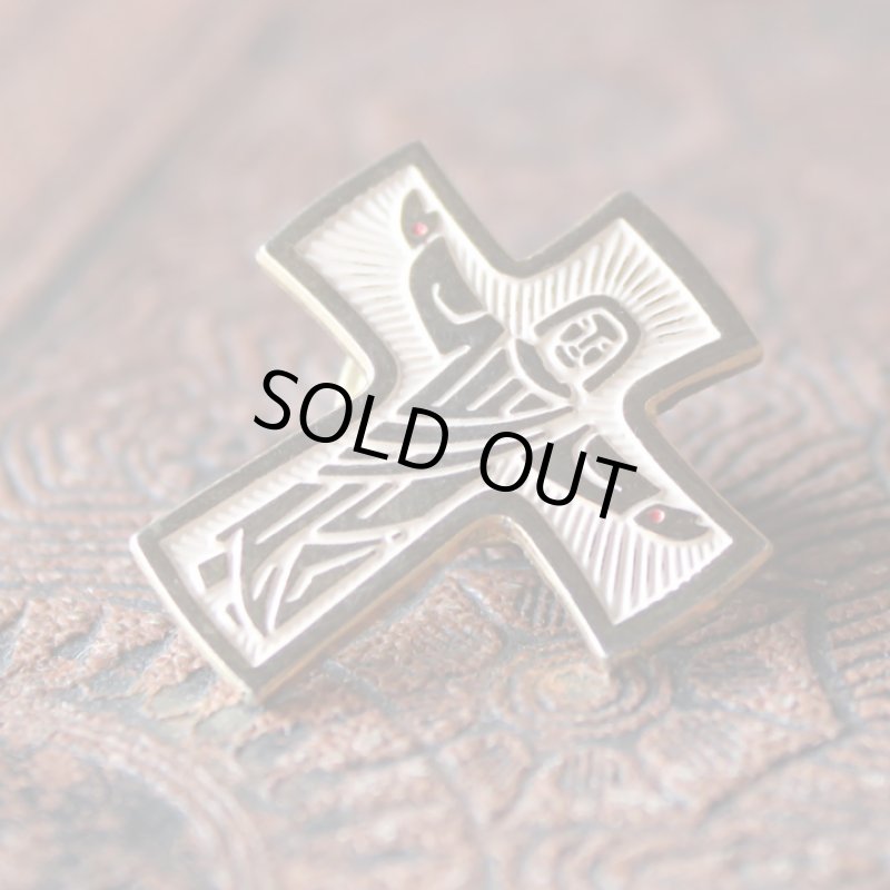 画像2: USAヴィンテージピンバッジ十字架磔刑イエスキリスト像ブローチ｜アンティーク雑貨聖品 (2)