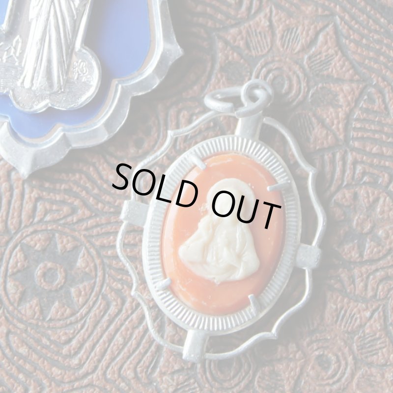 画像2: イタリアヴィンテージカメオ風メダイ｜イエスの聖心御心とカルメル山の聖母アンティークメダイ (2)