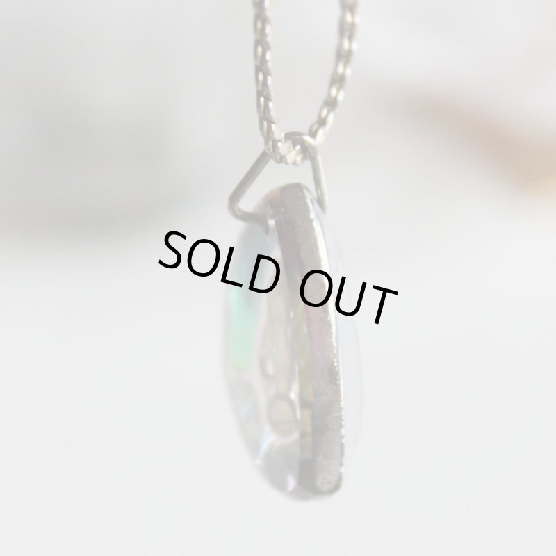 画像5: アメリカヴィンテージPray Hands 祈りの手オーロラグラスペンダントネックレス｜アンティーク雑貨ガラス (5)