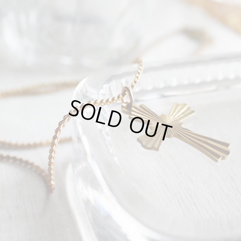 画像9: アメリカヴィンテージ真鍮製クロス十字架ペンダントネックレス｜アンティーク雑貨ブラスジュエリーネックレス (9)