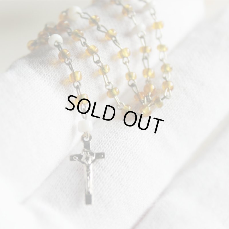 画像4: チェコスロバキア製ヴィンテージ幼きイエスの聖テレジアミニロザリオ入り六芒星ガラスペンダントネックレス (4)