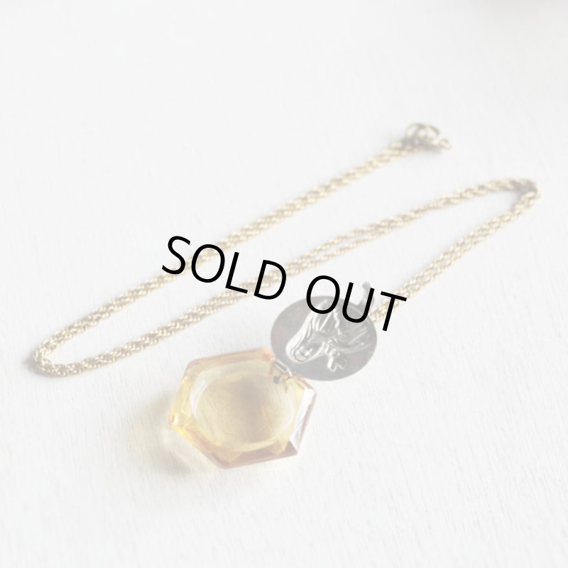 画像10: チェコスロバキア製ヴィンテージ幼きイエスの聖テレジアミニロザリオ入り六芒星ガラスペンダントネックレス (10)