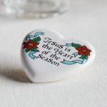 画像2: USAヴィンテージイエスキリストのハートクリスチャン陶器製ピンバッジJesus is the heart of the seasonブローチ (2)