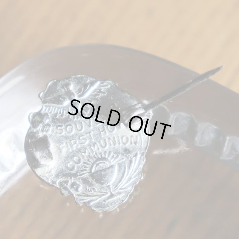 画像10: USAヴィンテージ初聖体・聖杯と聖霊のピンバッジピンズブローチ｜first holy communionアンティークジュエリー (10)