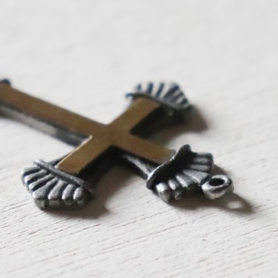 画像2: USAヴィンテージクロス十字架ペンダントチャームピューター＆真鍮｜アンティーククリスチャンカトリック聖品