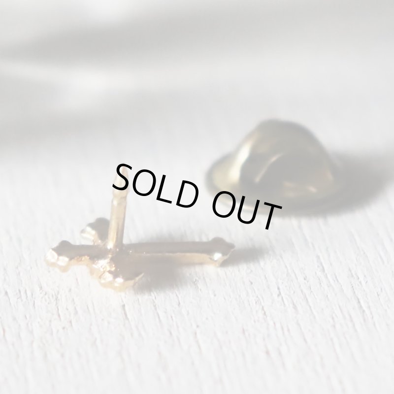 宝飾バロー社製ピンバッジ｜クロス十字架ハートピンズ