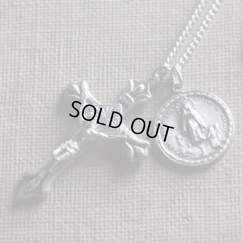 イタリアヴィンテージキリスト教十字架とメダイのネックレス・ファチマの聖母マリア・イエス・ロザリオ