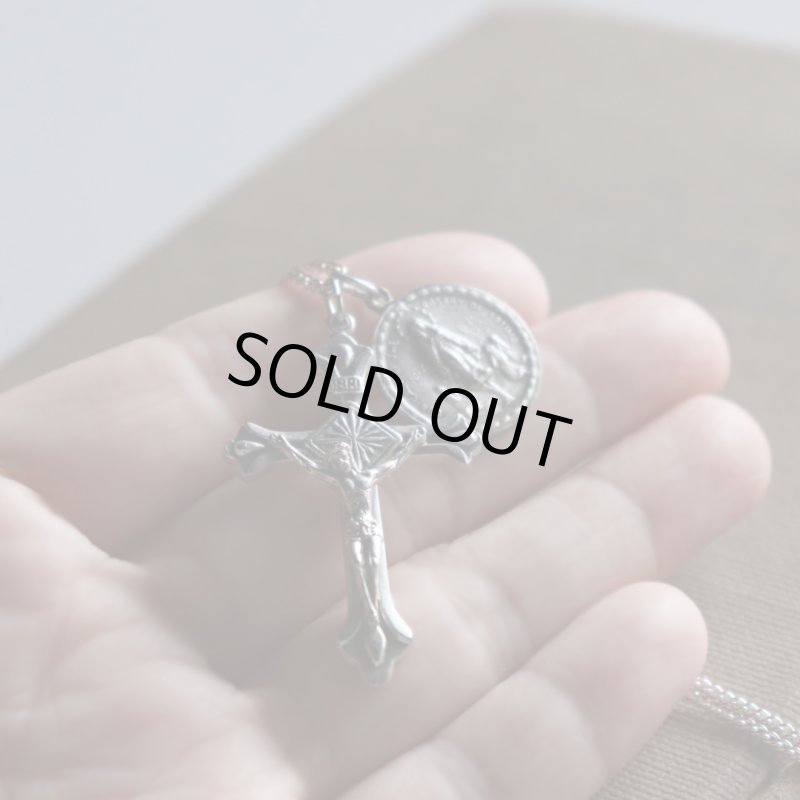 イタリアヴィンテージキリスト教十字架とメダイのネックレス・ファチマの聖母マリア・イエス・ロザリオ