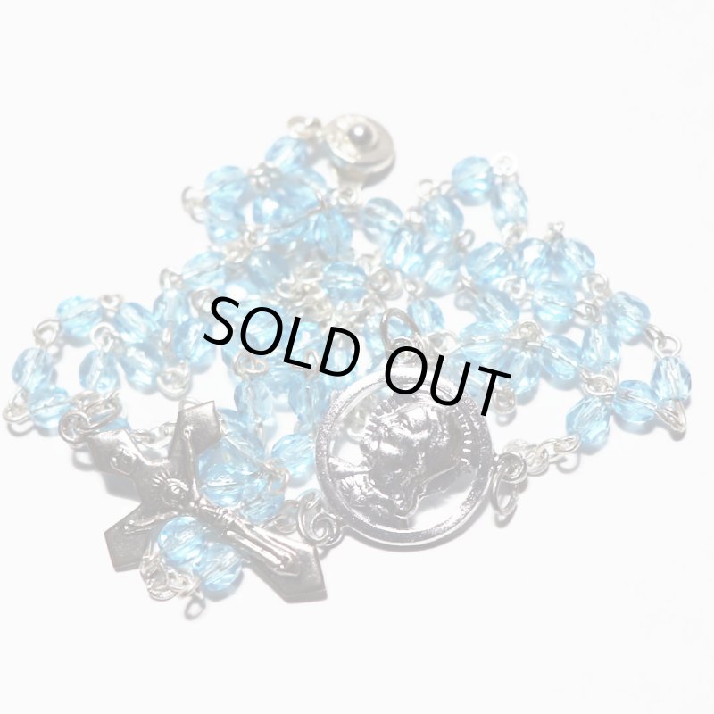 チェコ製ガラスビーズのロザリオネックレス水色・グアダルーペの聖母