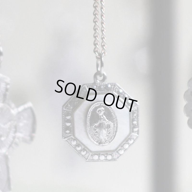 アンティークジュエリー｜ヴィンテージ不思議のメダイ聖母マリアネックレス白蝶貝& STERLING SILVER・マザーオブパールペンダント