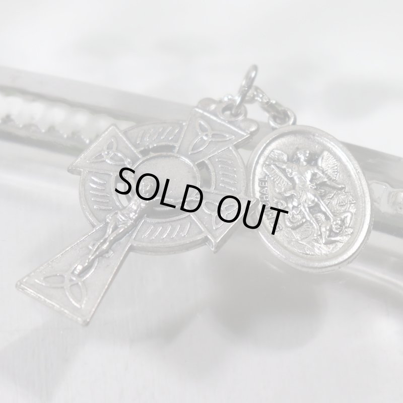 アンティークジュエリー｜イタリアヴィンテージerinケルト十字架クロスと大天使ミカエル・守護天使のメダイネックレス