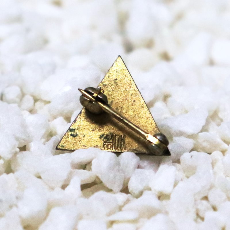 USAアールデコトライアングルブローチ10Kメッキピンバッジ｜アンティーク・ピンズ