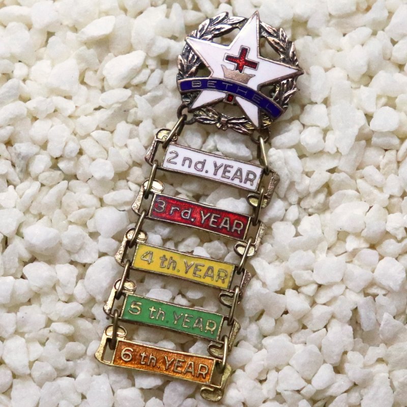 USAヴィンテージキリスト教日曜学校階級ブローチBETHEL・6th YEARバッジ｜サンデースクール・十字架ピンバッジ