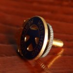 希少USAヴィンテージKOEHRING HEAVY DUTYラペルピン｜建設重機企業ピンバッジ