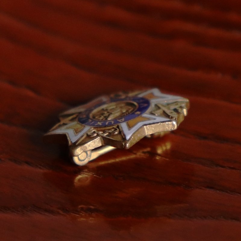 ヴィンテージUSミリタリーAUXILIARY VFW徽章ブローチ｜退役軍人復員兵協会ピンバッジ