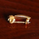 画像3: USAヴィンテージクリスチャンブローチ白｜キリスト教ピンバッジ十字架・ランプ (3)