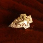 USAヴィンテージクリスチャンブローチ聖釘の十字架｜キリスト教ピンバッジ