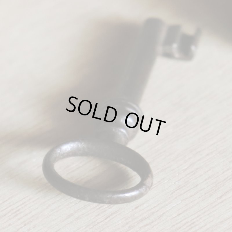 アンティークキー｜古い錠前パドロック用の鉄製鍵