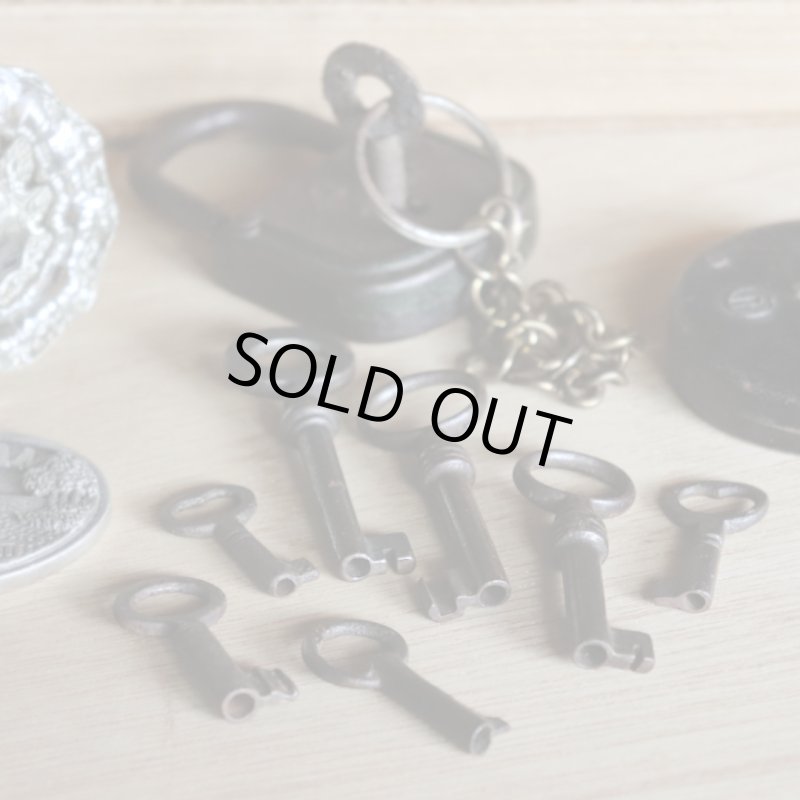 アンティークキー|古い錠前パドロック用の鉄製鍵