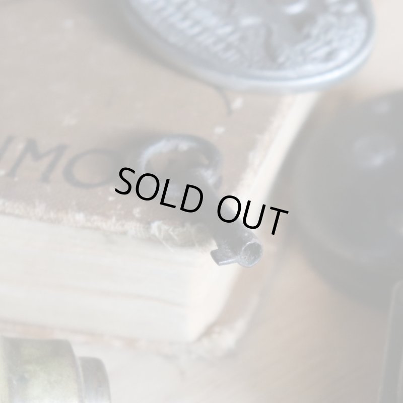 アンティークキー｜古い錠前パドロック用の鉄製鍵