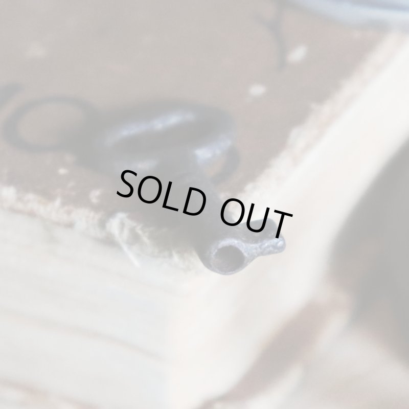 アンティークキー｜古い錠前パドロック用の鉄製鍵