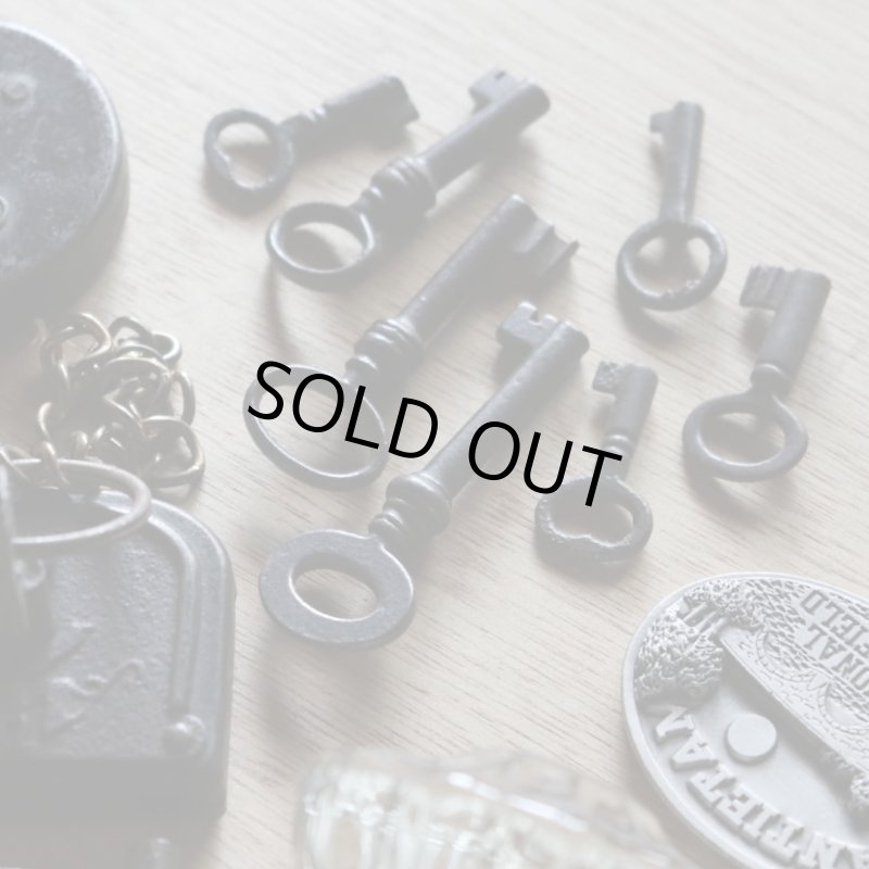 アンティークキー｜古い錠前パドロック用の鉄製鍵