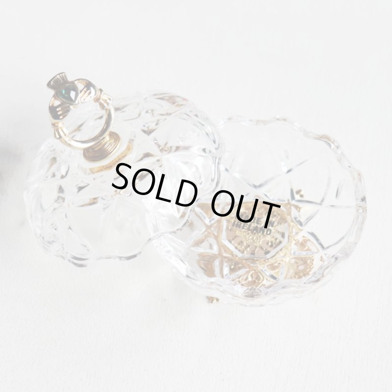 画像6: アイルランドヴィンテージ小物入れクラダリング付ガラストリンケットボックス｜アンティークキラーニージュエリーケース (6)