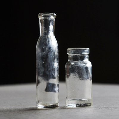 画像1: アメリカヴィンテージガラスボトル大小２本組｜アンティーク雑貨グラス薬瓶メディスンボトル