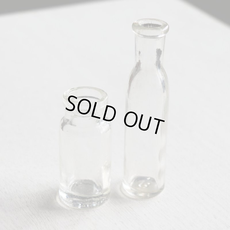 画像2: アメリカヴィンテージガラスボトル大小２本組｜アンティーク雑貨グラス薬瓶メディスンボトル (2)
