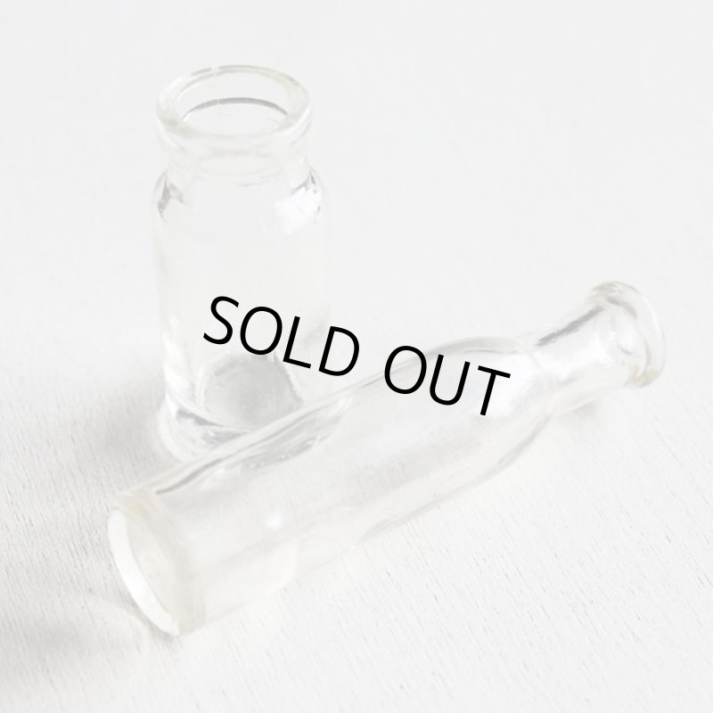 画像3: アメリカヴィンテージガラスボトル大小２本組｜アンティーク雑貨グラス薬瓶メディスンボトル (3)