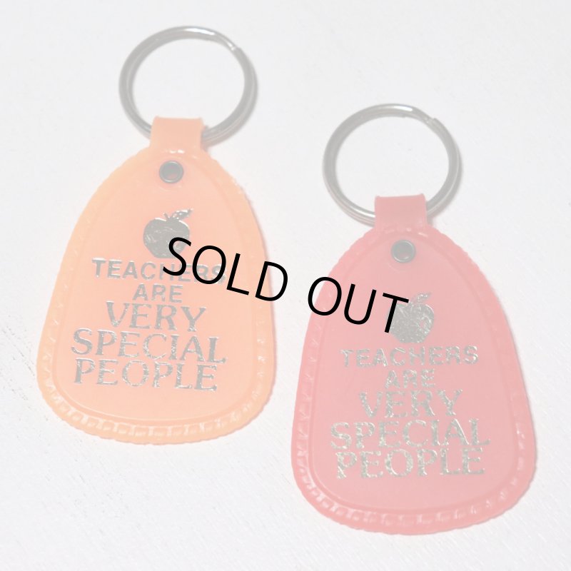 【オレンジ】アメリカン雑貨USEDアドバタイジングキーホルダーTEACHERS ARE VERY SPECIAL PEOPLE|USA米国ヴィンテージノベルティキーチェーン