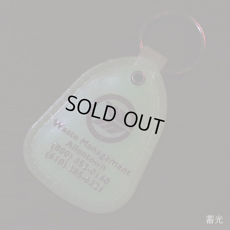 【蓄光・白】アメリカン雑貨USEDアドバタイジングキーホルダーWaste Management Allentown｜USA米国ヴィンテージノベルティキーチェーン