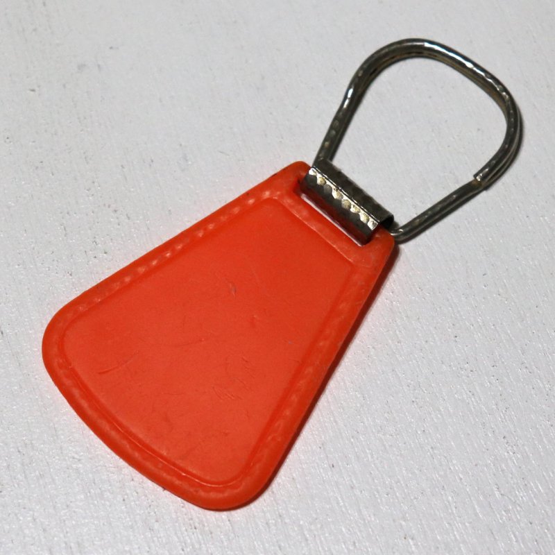 【オレンジ】アメリカン雑貨USEDアドバタイジングキーホルダーMINERS BANK OF LYKENS|USA米国ヴィンテージノベルティキーチェーン