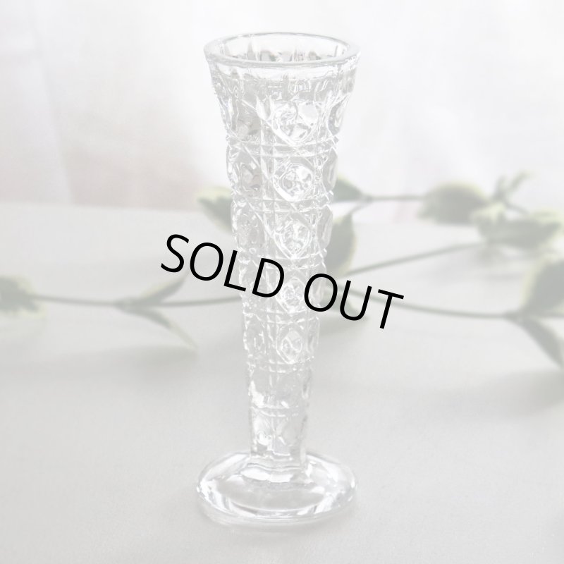 ヴィンテージオクタゴンカットガラスの一輪挿し|ブリリアンカット模様プレスガラス花瓶