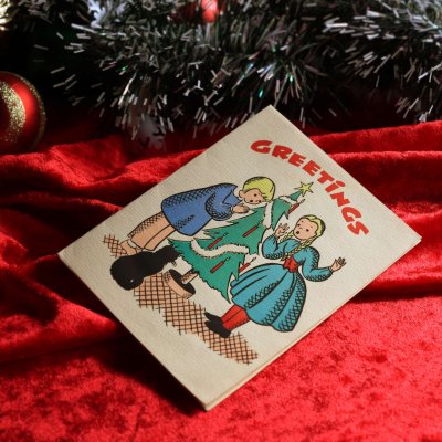 画像1: USAヴィンテージ1940年代紙ものクリスマスカード｜2人の女の子とクリスマスツリー・黒猫アンティークカード