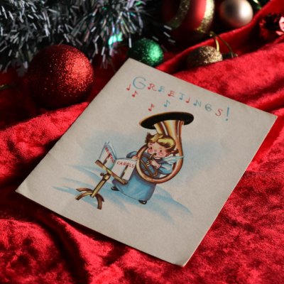 画像1: USAヴィンテージ1940年代紙ものクリスマスカード｜管楽器スーザフォンでクリスマスキャロルを吹く天使アンティーク