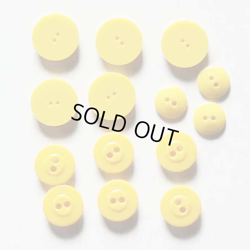 画像2: USAヴィンテージソーイングボタン黄色｜プラスティック・ベークライト・イエロー14個 (2)