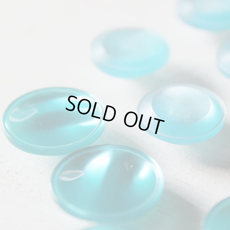 画像11: USAヴィンテージソーイングボタン水色｜プラスティック・ベークライト・ライトブルー28個 (11)