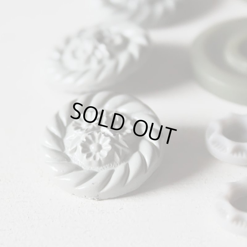 画像3: USAヴィンテージソーイングボタン・グレー｜プラスティック・ベークライト・灰色16個 (3)