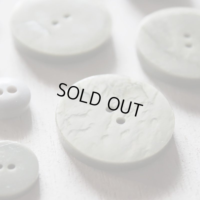 画像8: USAヴィンテージソーイングボタン・グレー｜プラスティック・ベークライト・灰色16個 (8)