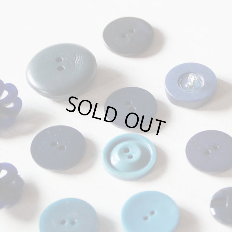 画像7: USAヴィンテージソーイングボタンブルー｜プラスティック・ベークライト・青紺29個 (7)