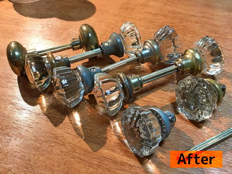 アンティークガラスドアノブ修理リペア風景・Antique glass door knobs repair